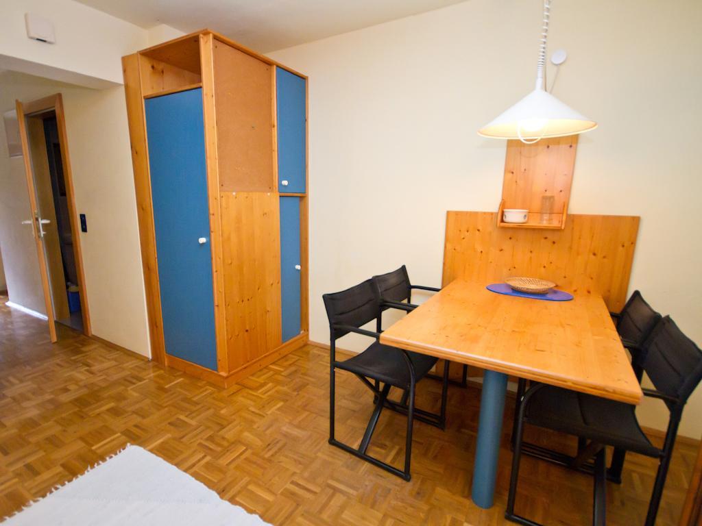 Appartements Popotnik Faak am See Ruang foto
